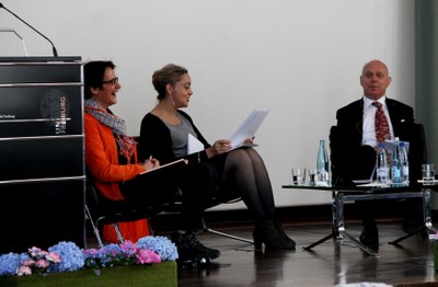 Dialog 2c